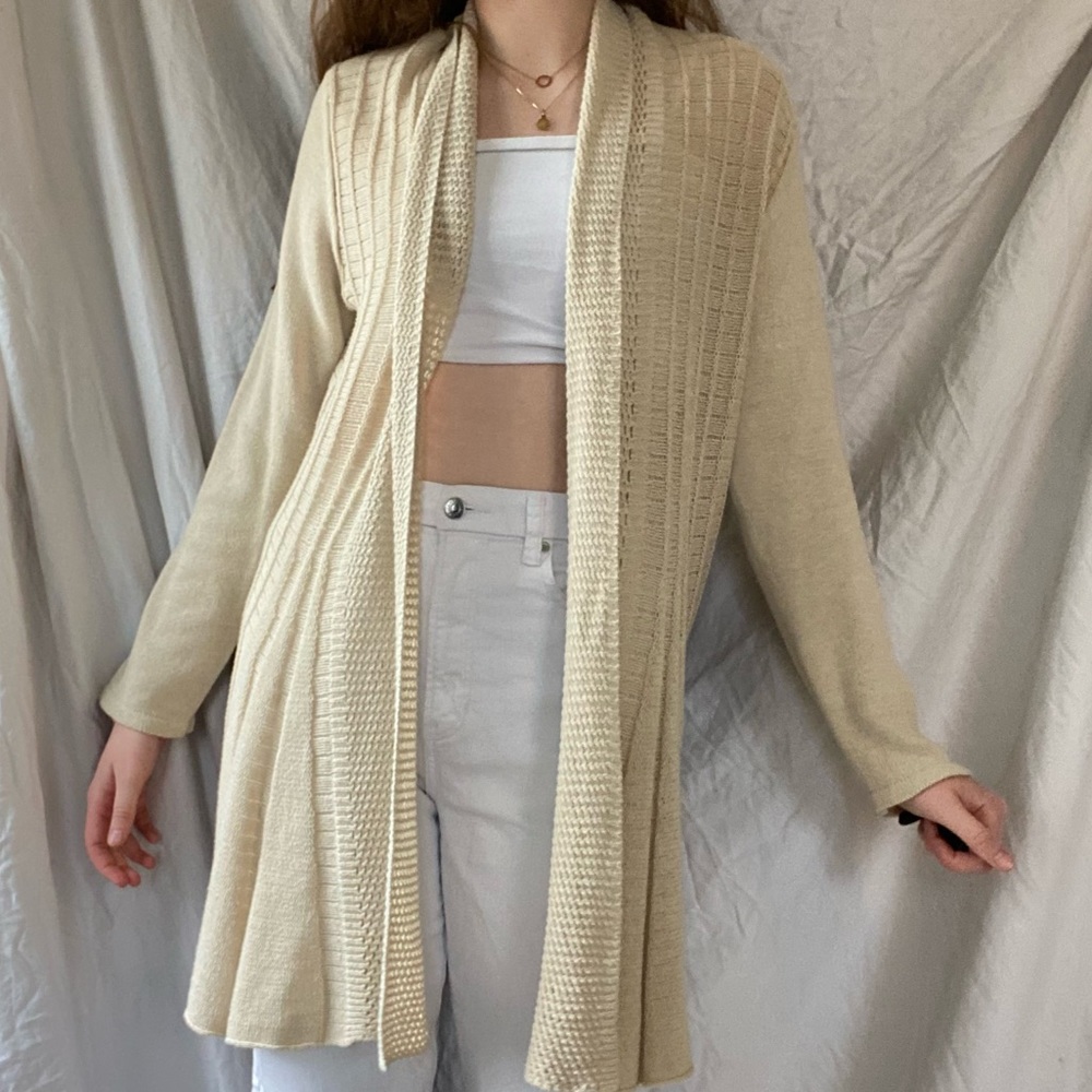 Croft & Barrow Sweater Cardigan Top Size Medium Tan Cream Cute Knit Chunky Cozy
